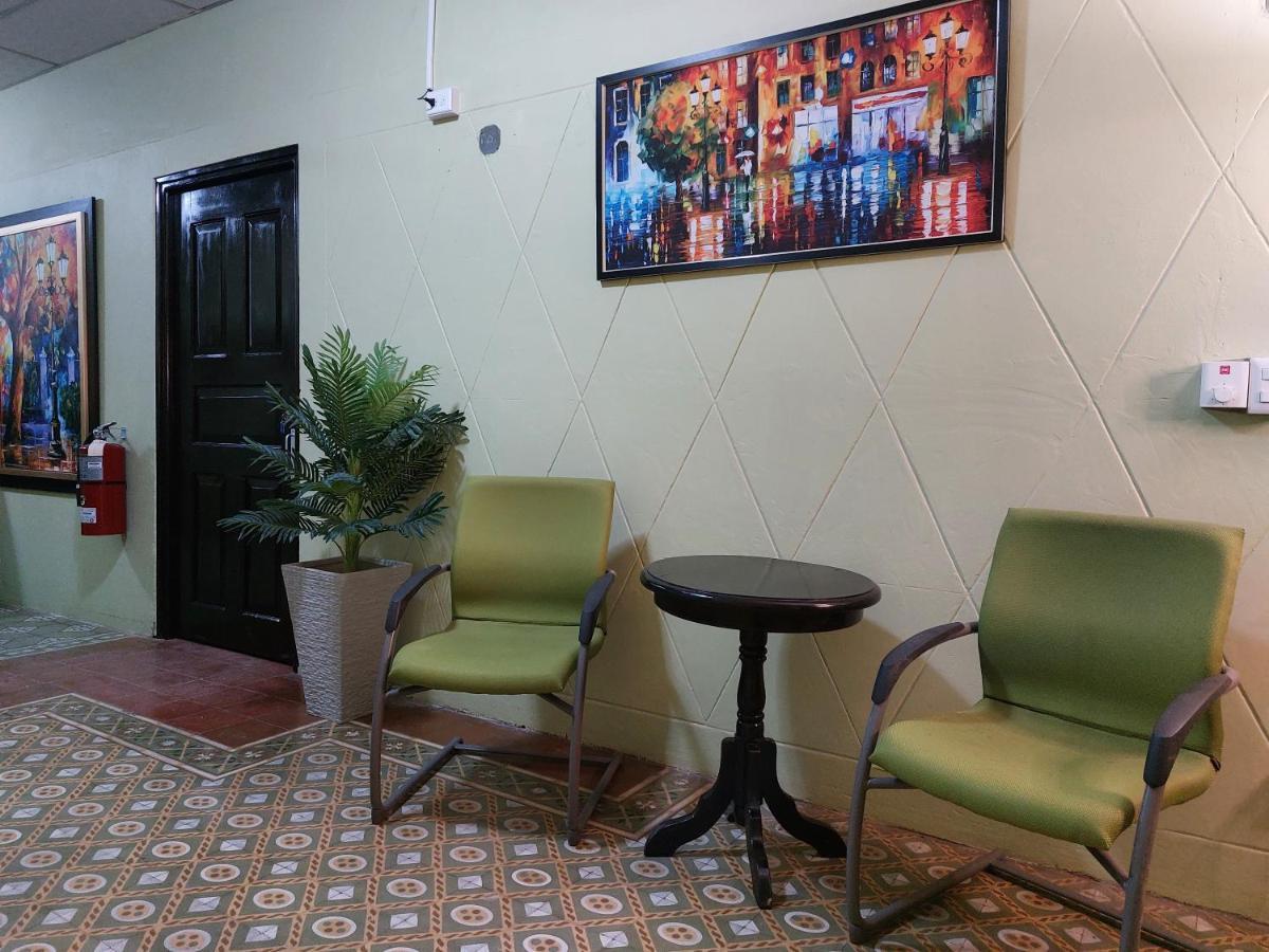 Hospedaje Los Lirios Chitre Luaran gambar